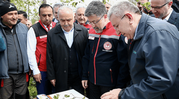 bakandan-mujdeli-haber-zirai-dondan-zarar-goren-16-tur-icin-destek-verilecek-Q8p8Kfab.png